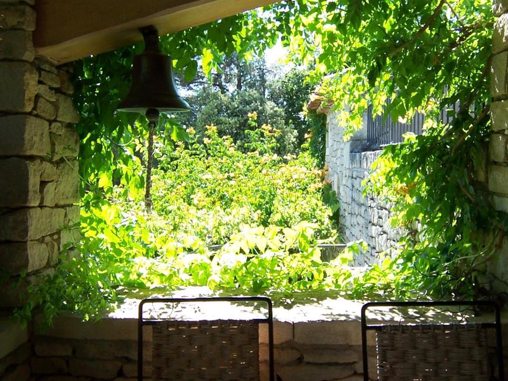 Lou Granos Acomodação com café da manhã Gordes Exterior foto